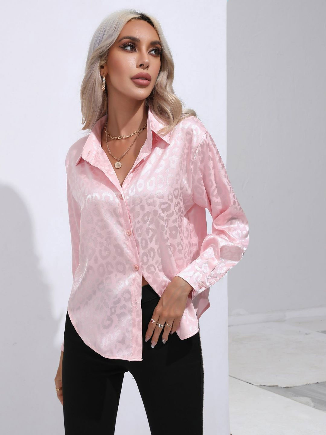 

Oh Rare Women Spread Collar Animal Printed Casual Shirt, Pink