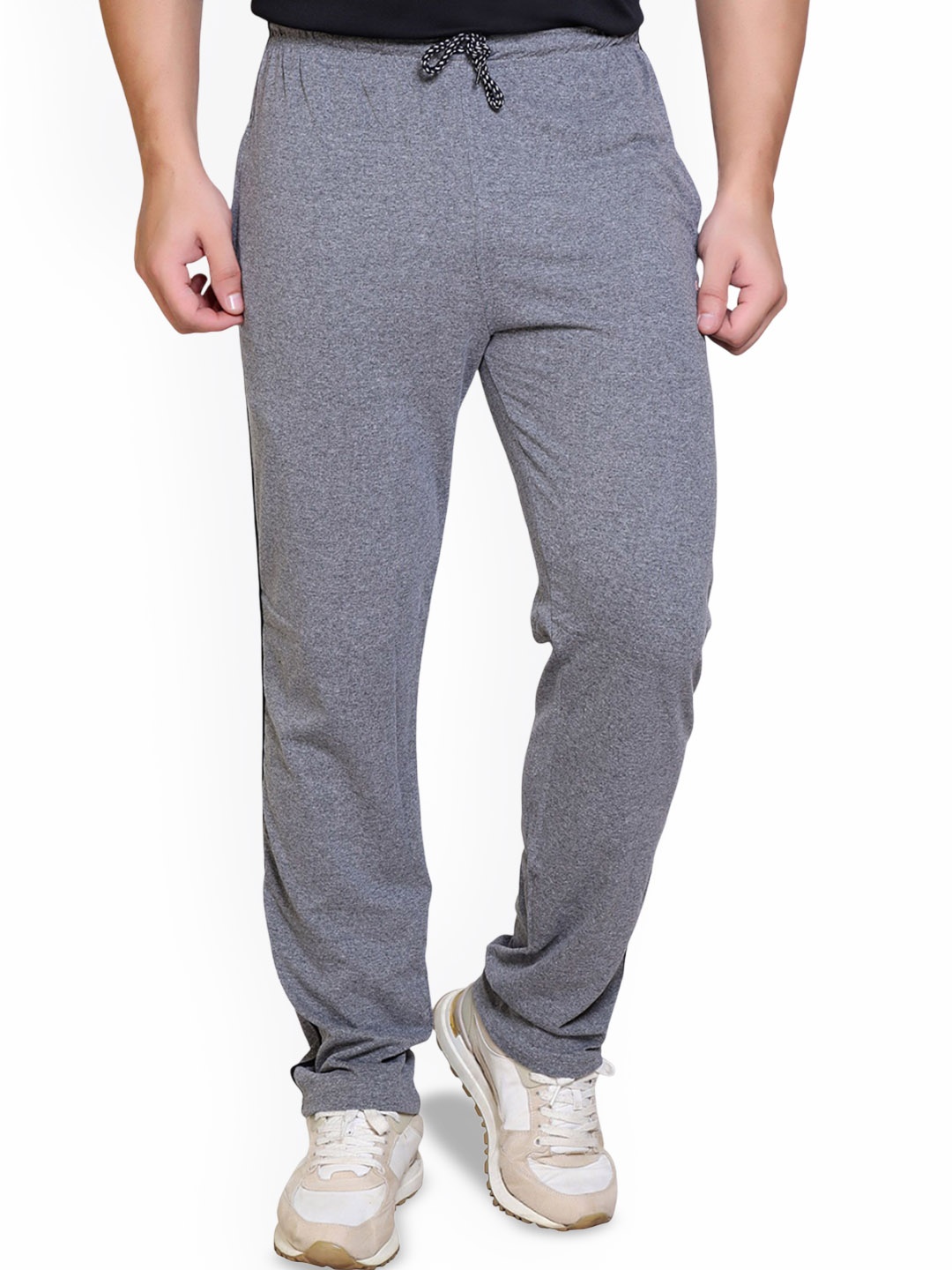 

STARFOX Men Slim-Fit Track Pant, Grey