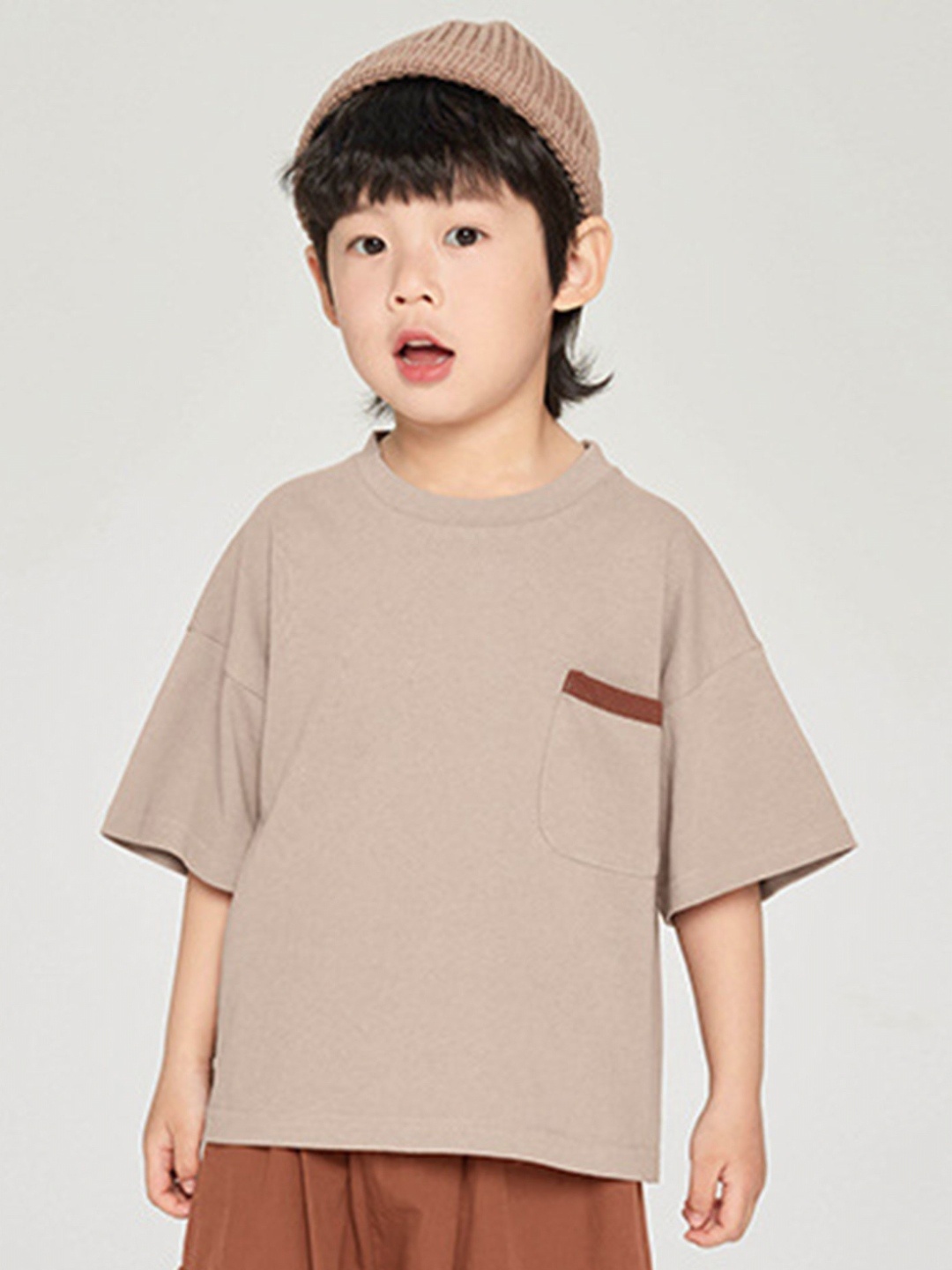 

LULU & SKY Boys Extended Sleeves Pockets Boxy T-shirt, Multi