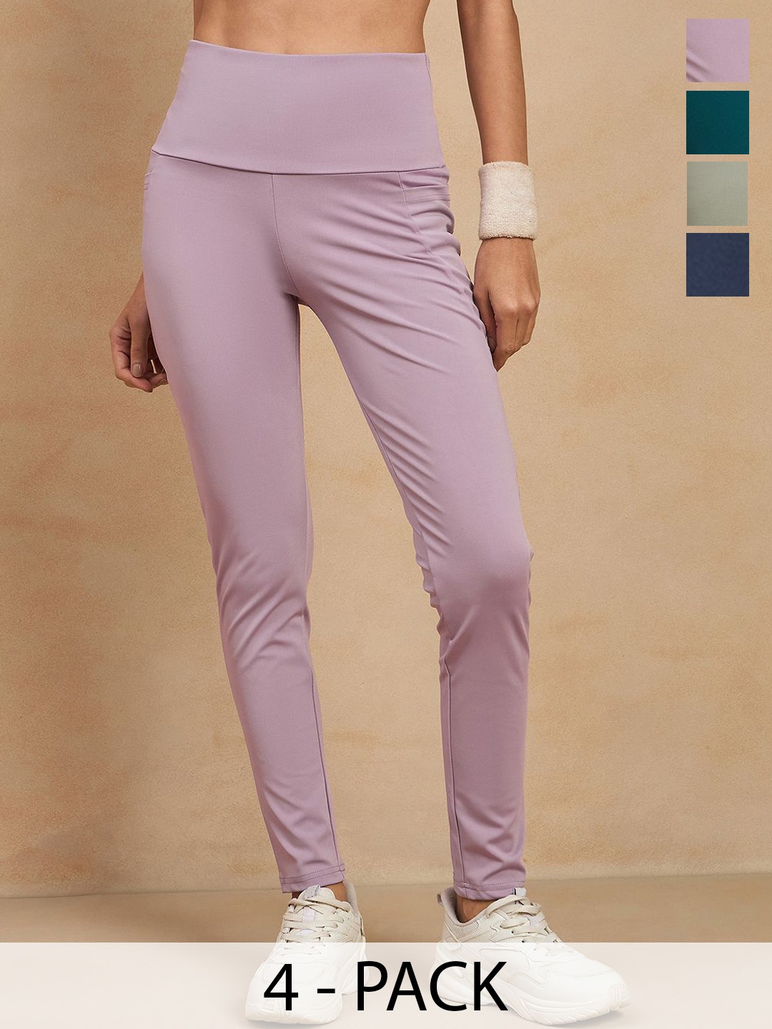 

COLOR CAPITAL Women Pack of 4 Skinny Fit Antimicrobial Sports Tights, Lavender