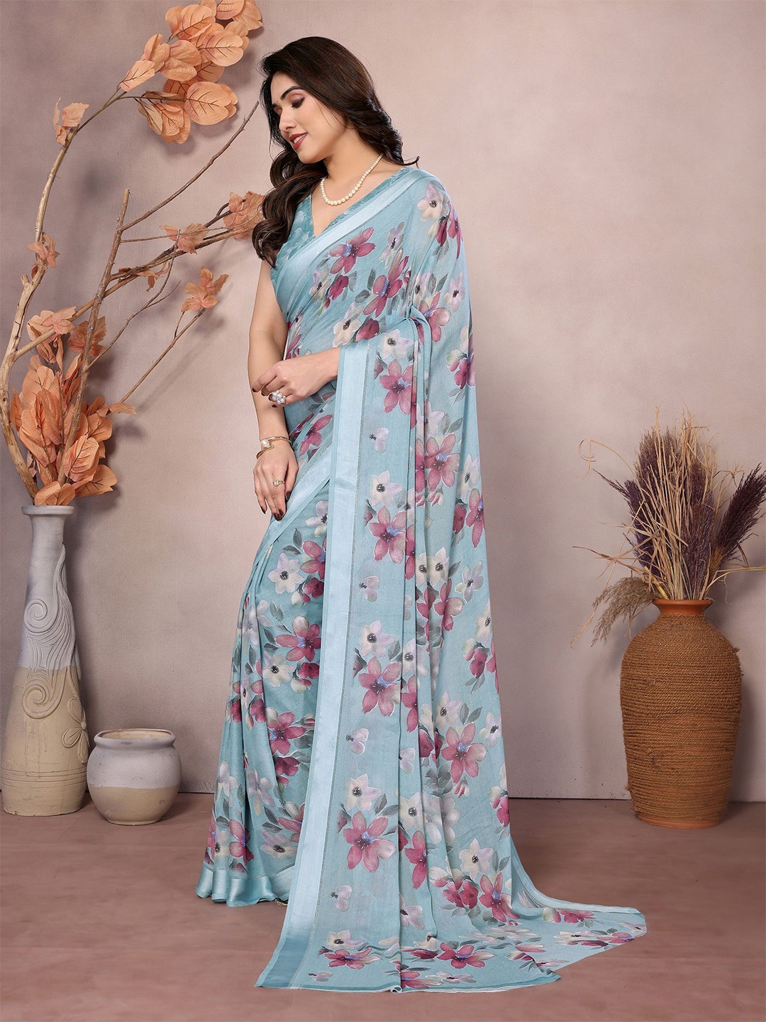 

VEDANT VASTRAM Floral Pure Georgette Designer Saree, Blue