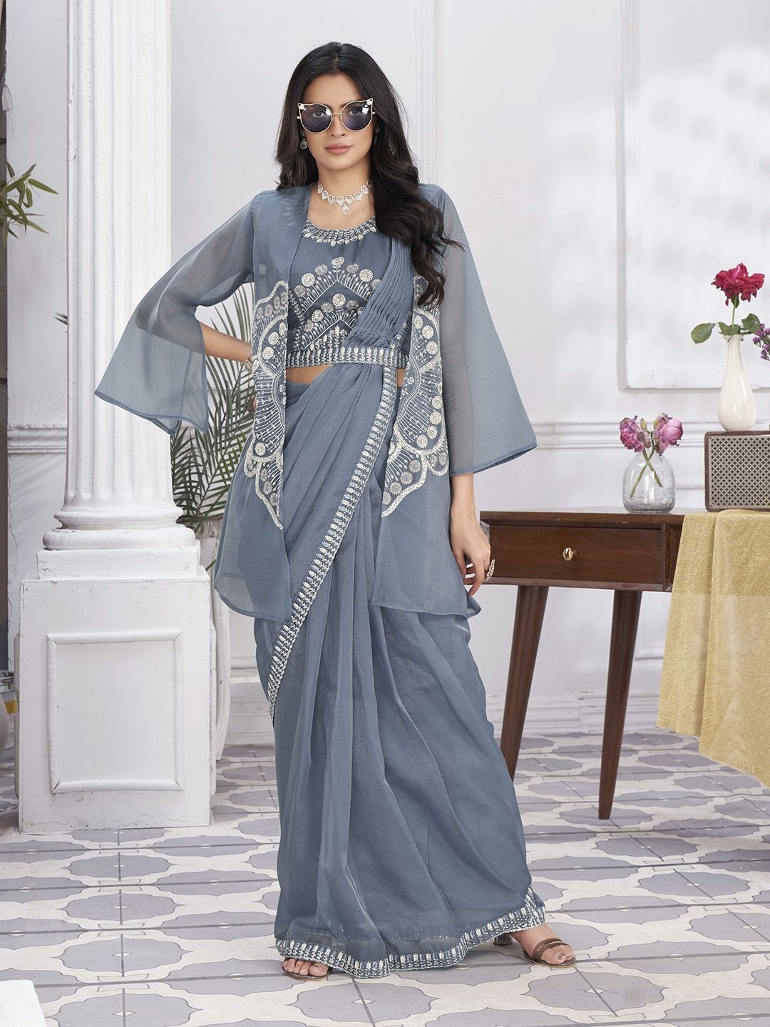 

Krimmple Organza Ready to Wear Saree, Grey