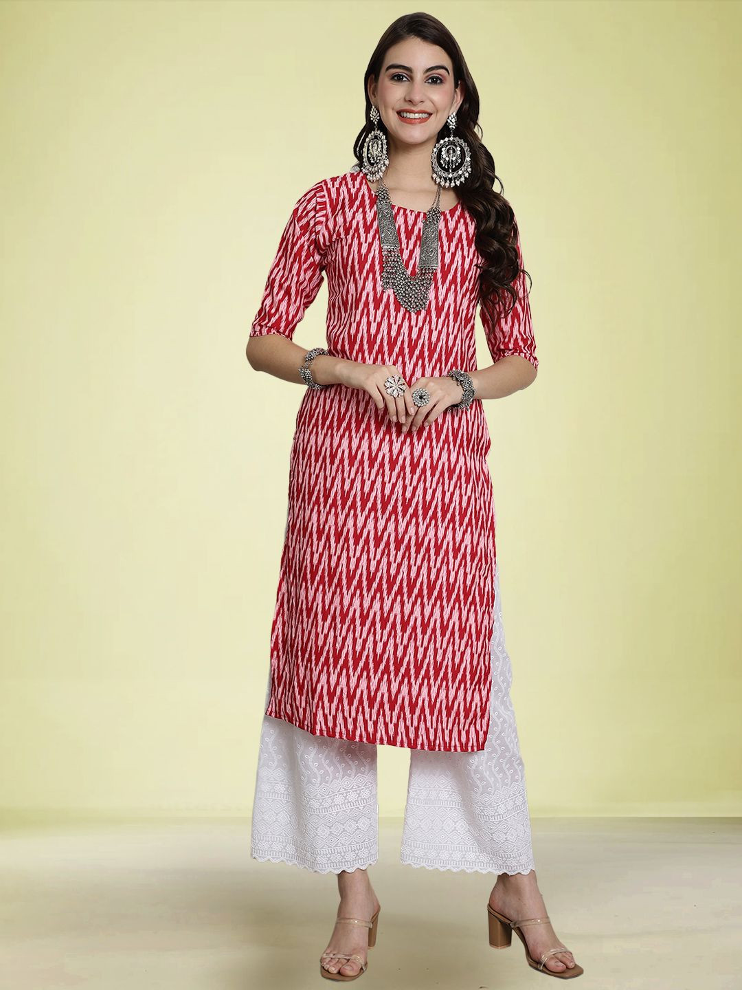 

Moda Rapido Chevron Printed Round Neck Straight Kurta, Pink