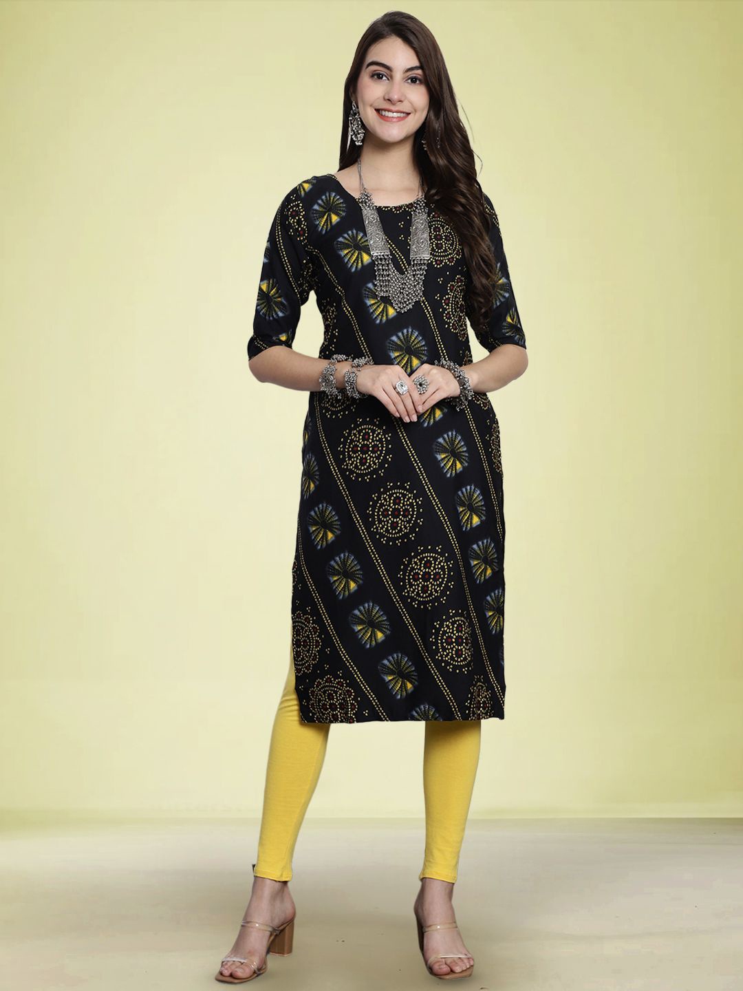 

Moda Rapido Bandhani Printed Round Neck Straight Kurta, Black