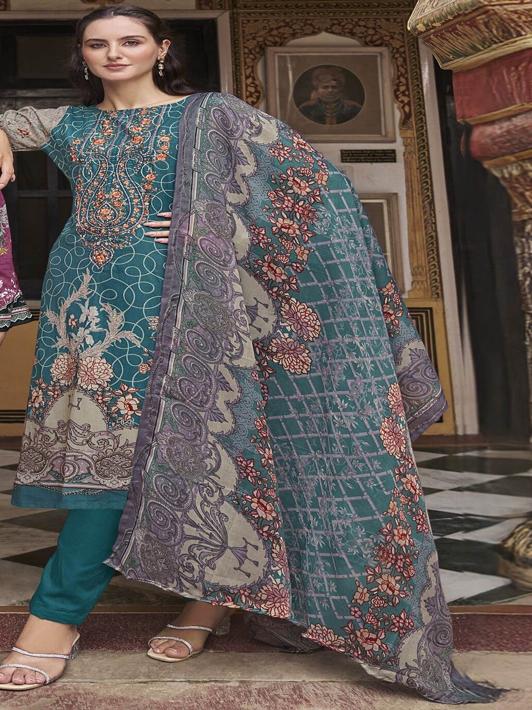 

DRAVINAM Floral Printed Pure Cotton Unstitched Dress Material, Blue