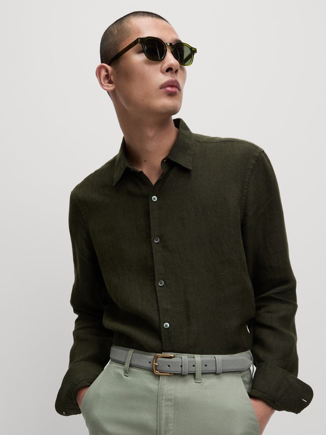 

Marks & Spencer Men Spread Collar Solid Linen Formal Shirt, Green