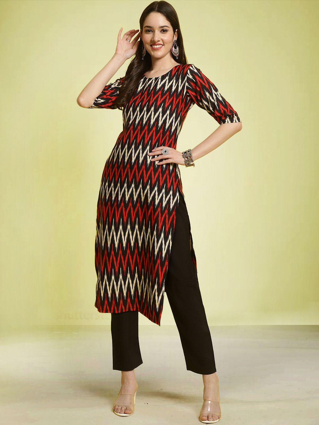 

Moda Rapido Chevron Printed Round Neck Straight Kurta with Trouser, Black