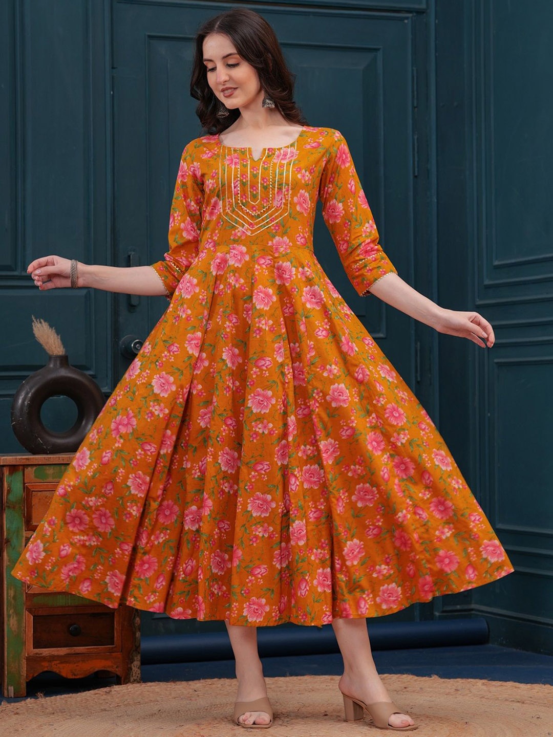 

KIRNYA Floral Printed Zari Cotton Anarkali Ethnic Dress, Yellow