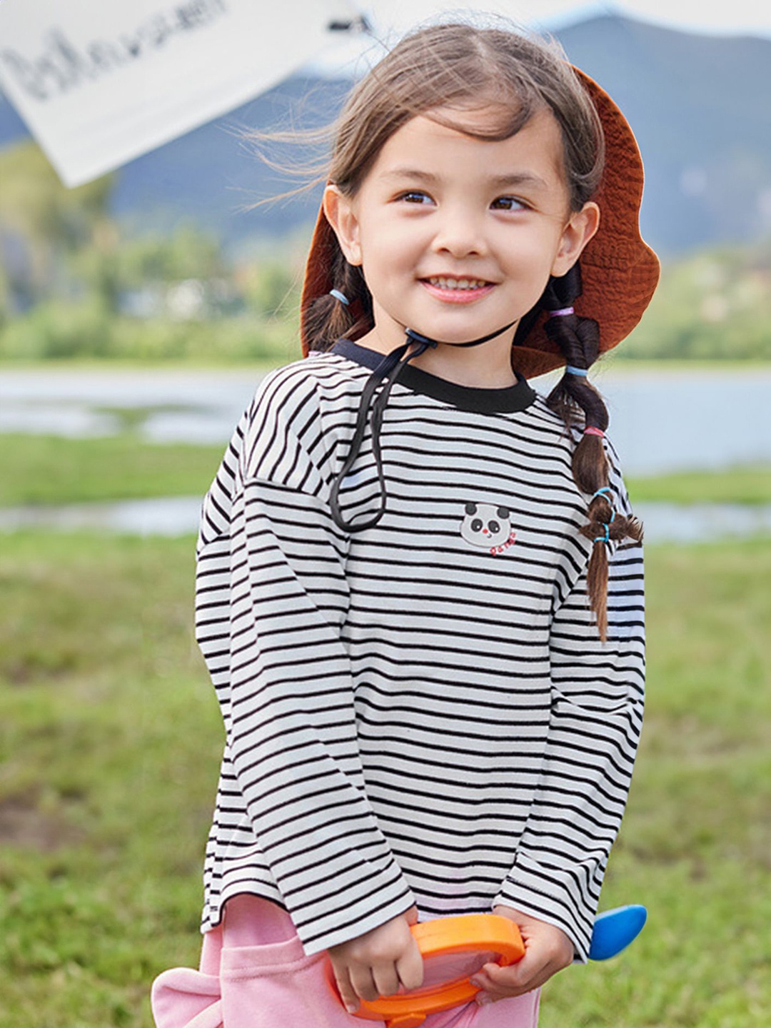 

LULU & SKY Girls Striped Drop-Shoulder Sleeves Applique T-shirt, Multi