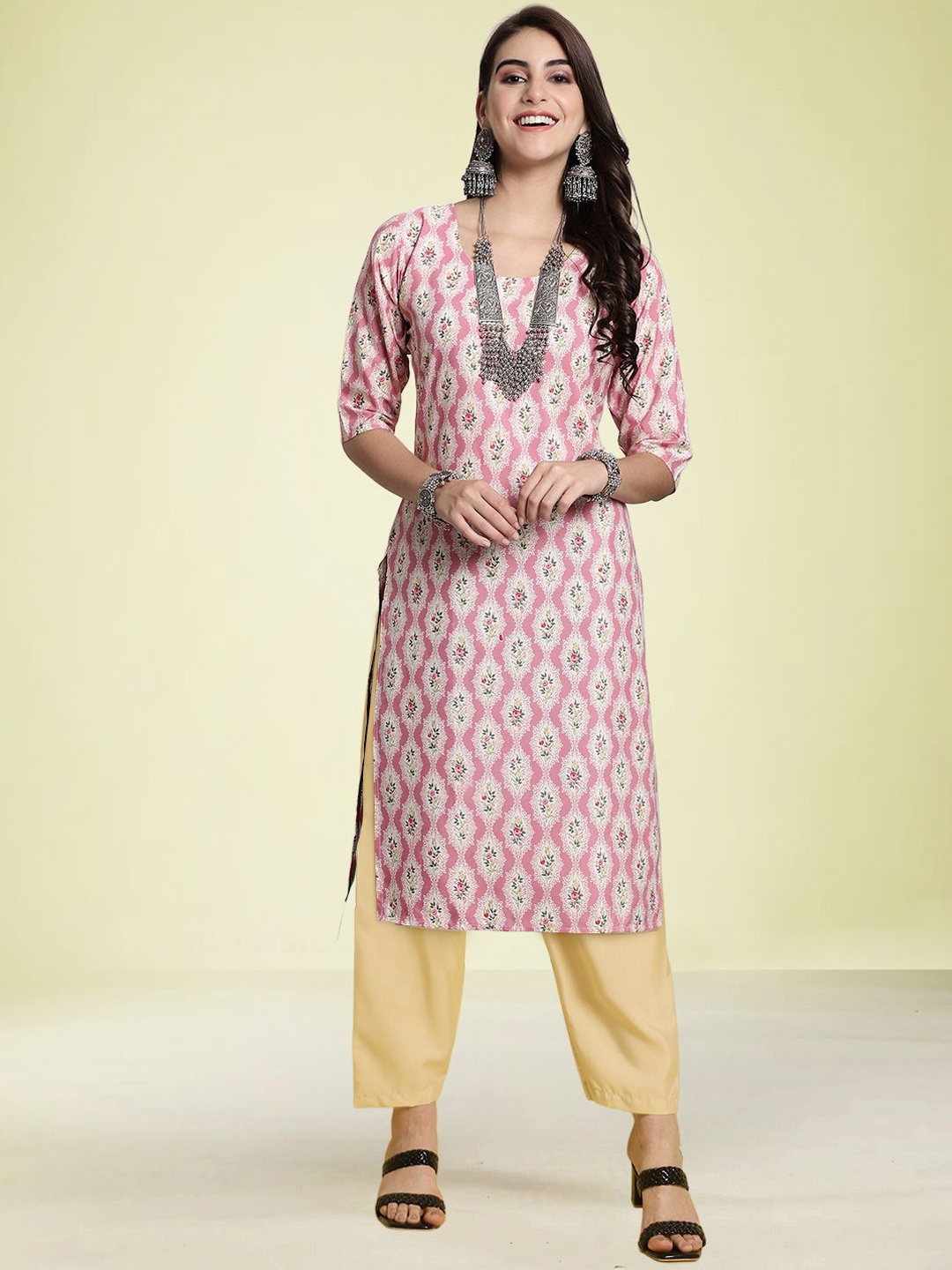 

Moda Rapido Ethnic Motifs Printed Round Neck Straight Kurta with Trouser, Peach