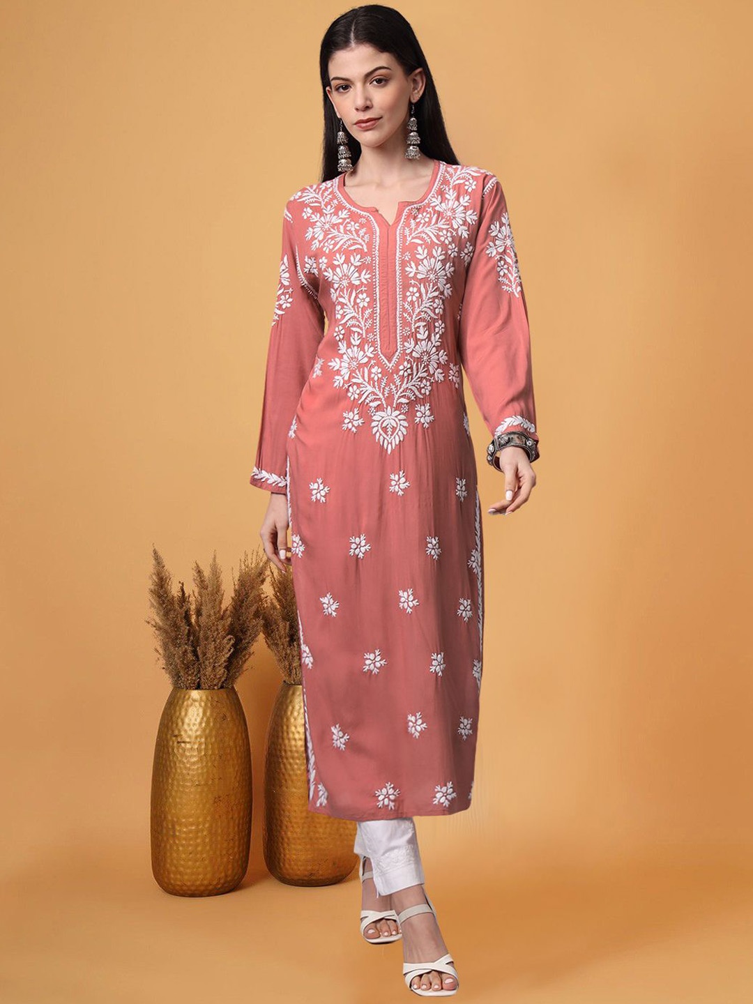 

PARAMOUNT CHIKAN Ethnic Motifs Embroidered Chikankari Straight Kurta, Rust