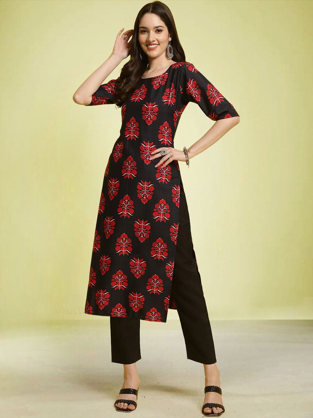 

Moda Rapido Floral Printed Round Neck Straight Kurta with Trouser, Navy blue