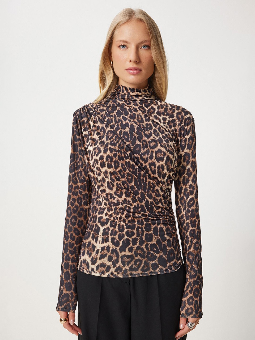 

Happiness istanbul Animal Printed Pleated Fitted Top, Brown