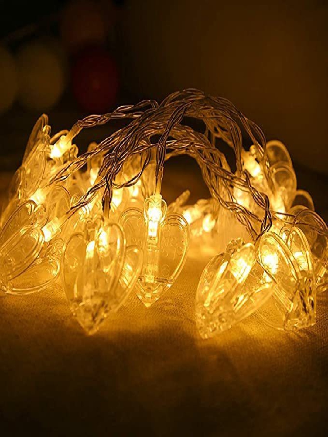

SPARK WORLD 20 Yellow Heart Shaped LED String Lights