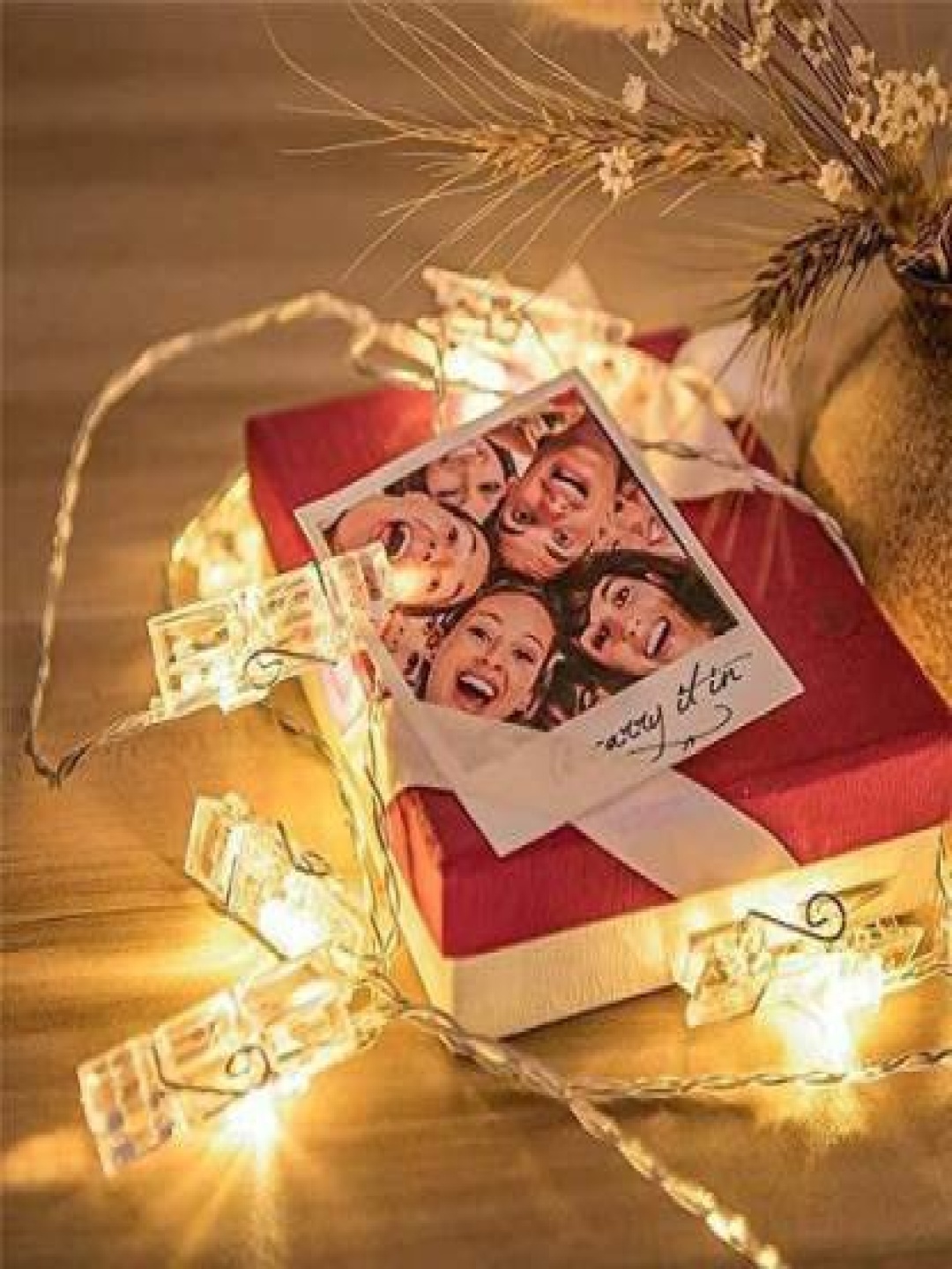 

SPARK WORLD Yellow Photo Clip Shape String Lights