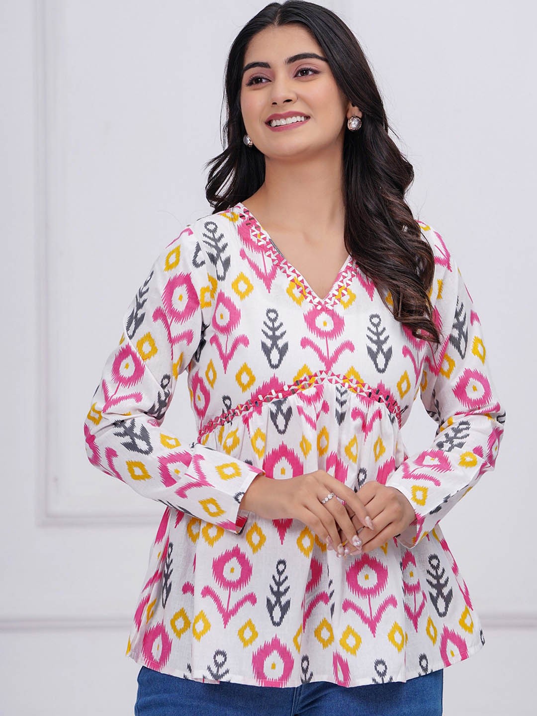 

PINGAKSH Embroidered Cotton Kurti, White