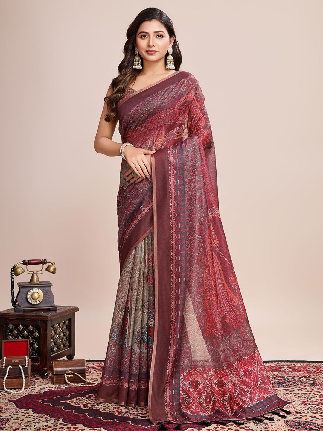 

VARNI FABRICS Floral Zari Pure Cotton Saree, Red