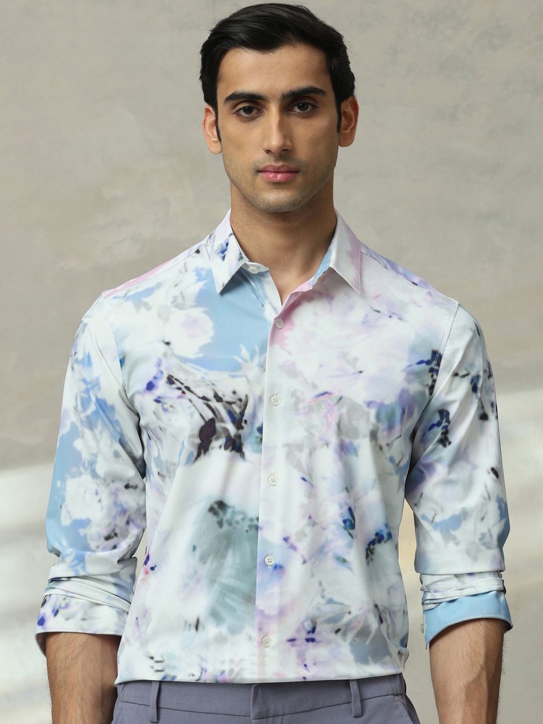 

Mufti Men Slim Fit Spread Collar Abstract Printed Casual Shirt, White