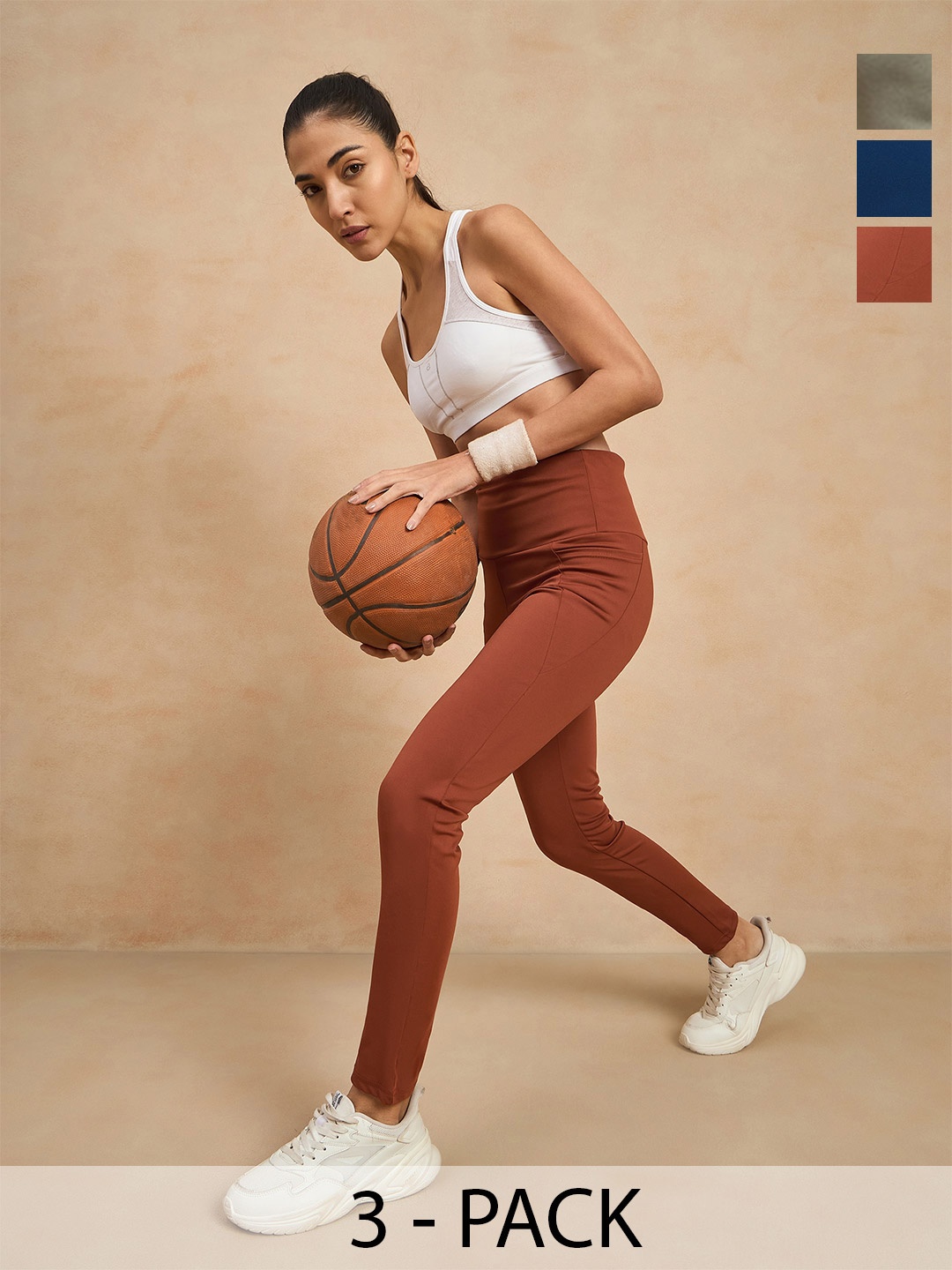 

COLOR CAPITAL Women Pack of 3 Skin Fit Antimicrobial Tights, Rust