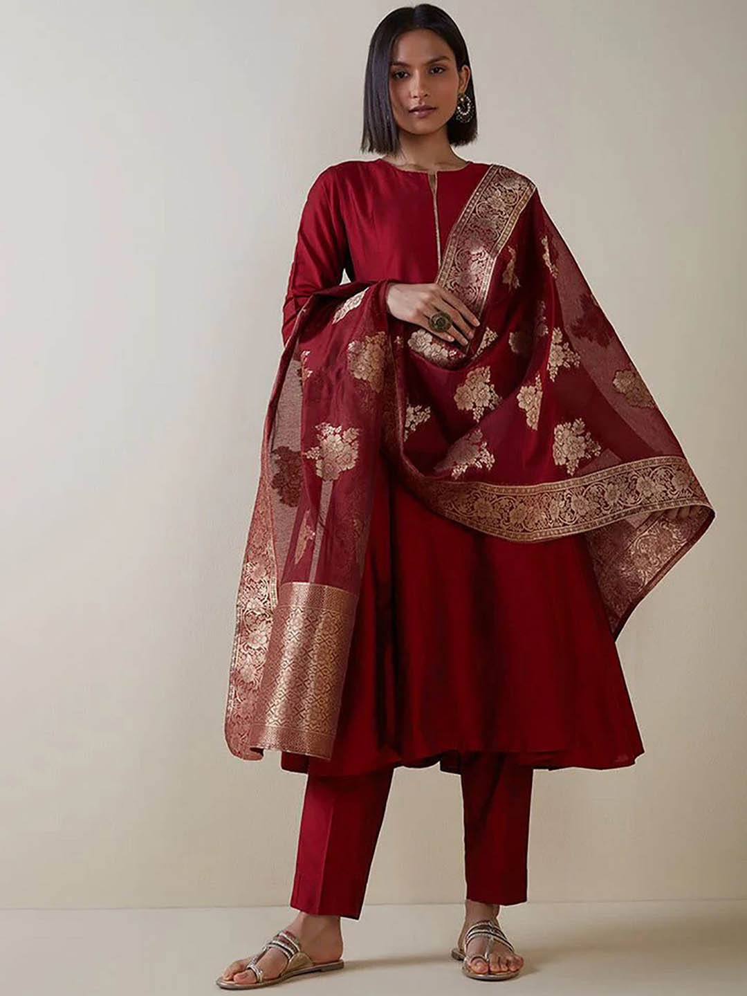 

BAESD Cotton Silk Notch Neck Anarkali Kurta, Maroon