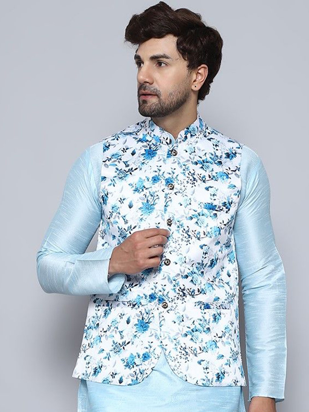 

BANHUSSAIN Men Printed Satin Nehru Jacket, Blue