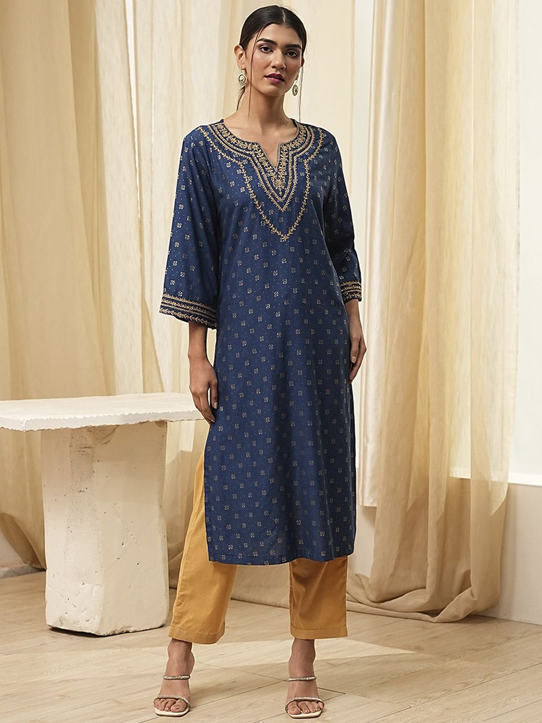 

Biba Women Ethnic Motifs Embroidered Kurta, Blue