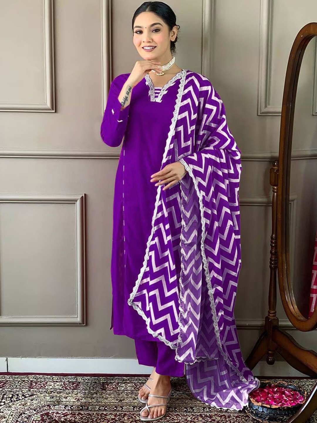

FASHION DREAM V-Neck Gotta Patti Panelled Straight Kurta With Trousers & Dupatta, Violet