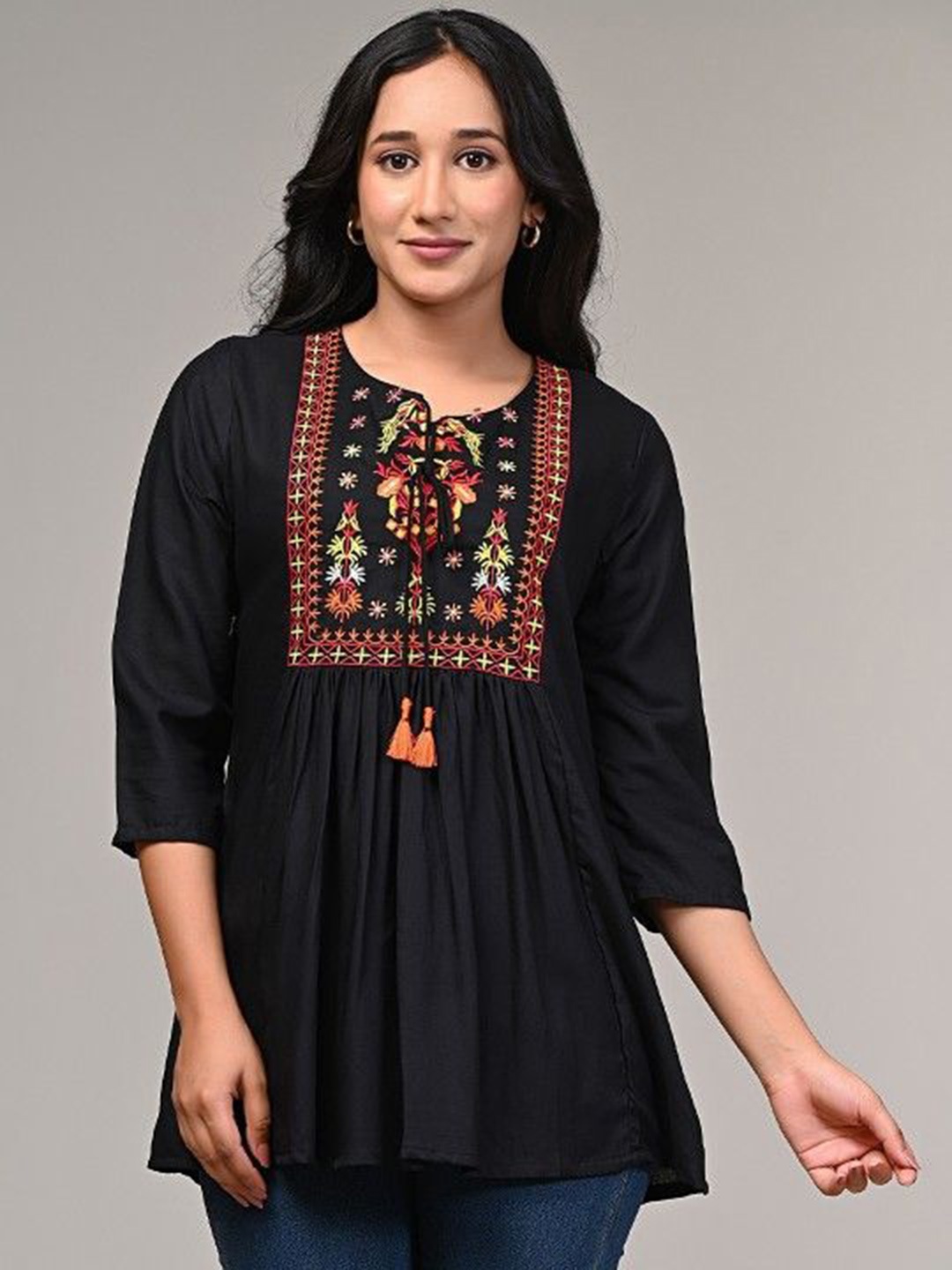 

AVAYAYAT Floral Embroidered Tie-Up Neck Pleated Thread Work A-Line Kurti, Black