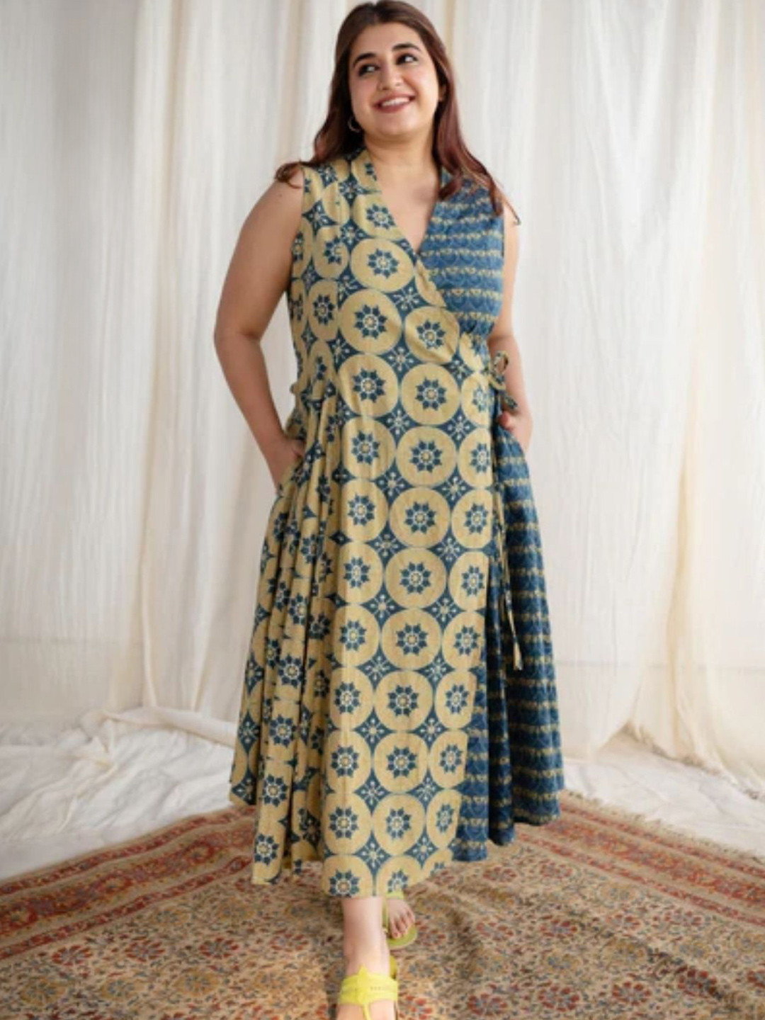 

THE INDIAN ETHNIC CO Print A-Line Midi Dress, Green