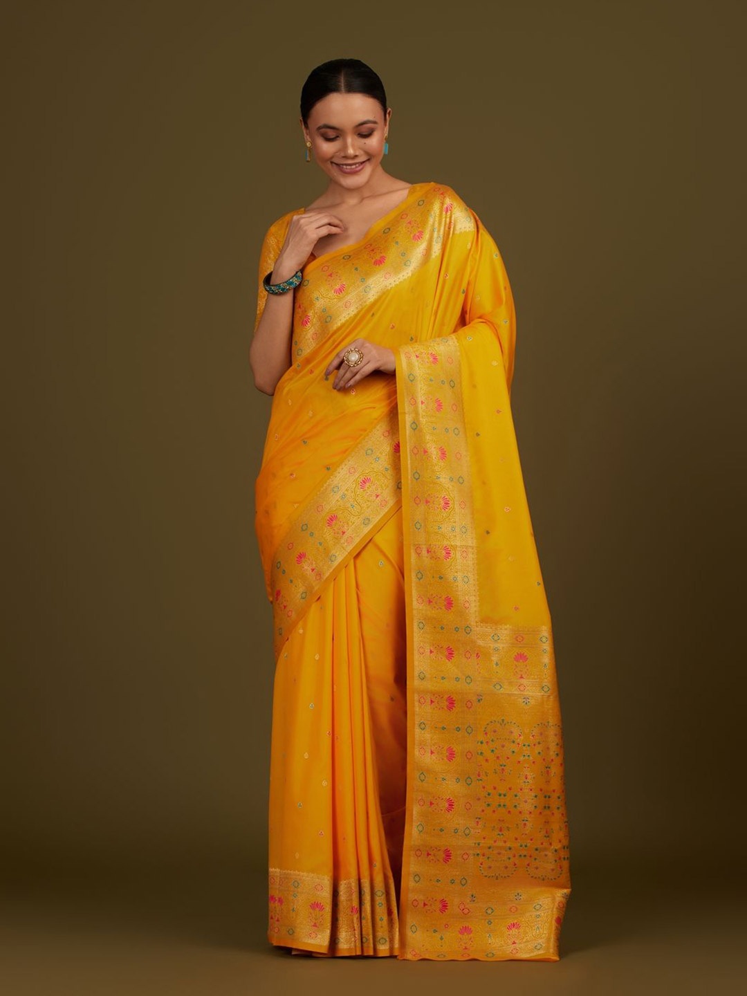 

MONJOLIKA FASHION Ethnic Motifs Woven Design Zari Banarasi Saree, Yellow