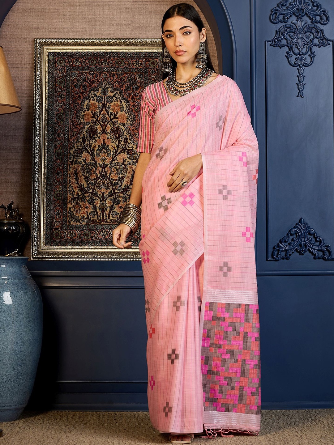 

Sangria Women Geometric Printed Pure Cotton Saree With Unstitched Blouse, Pink
