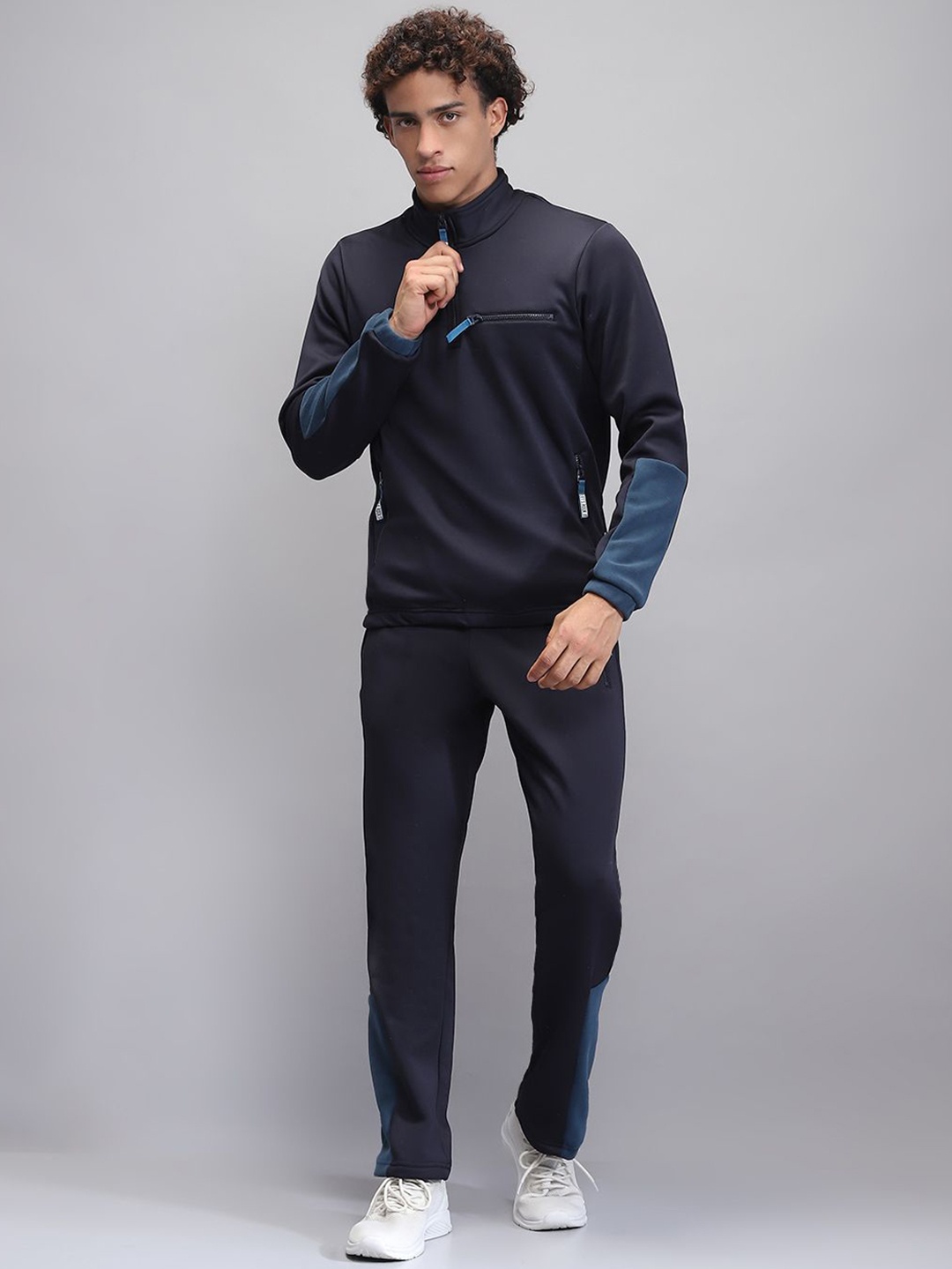 

rock.it Men Colourblocked Mock Collar Tracksuits, Navy blue