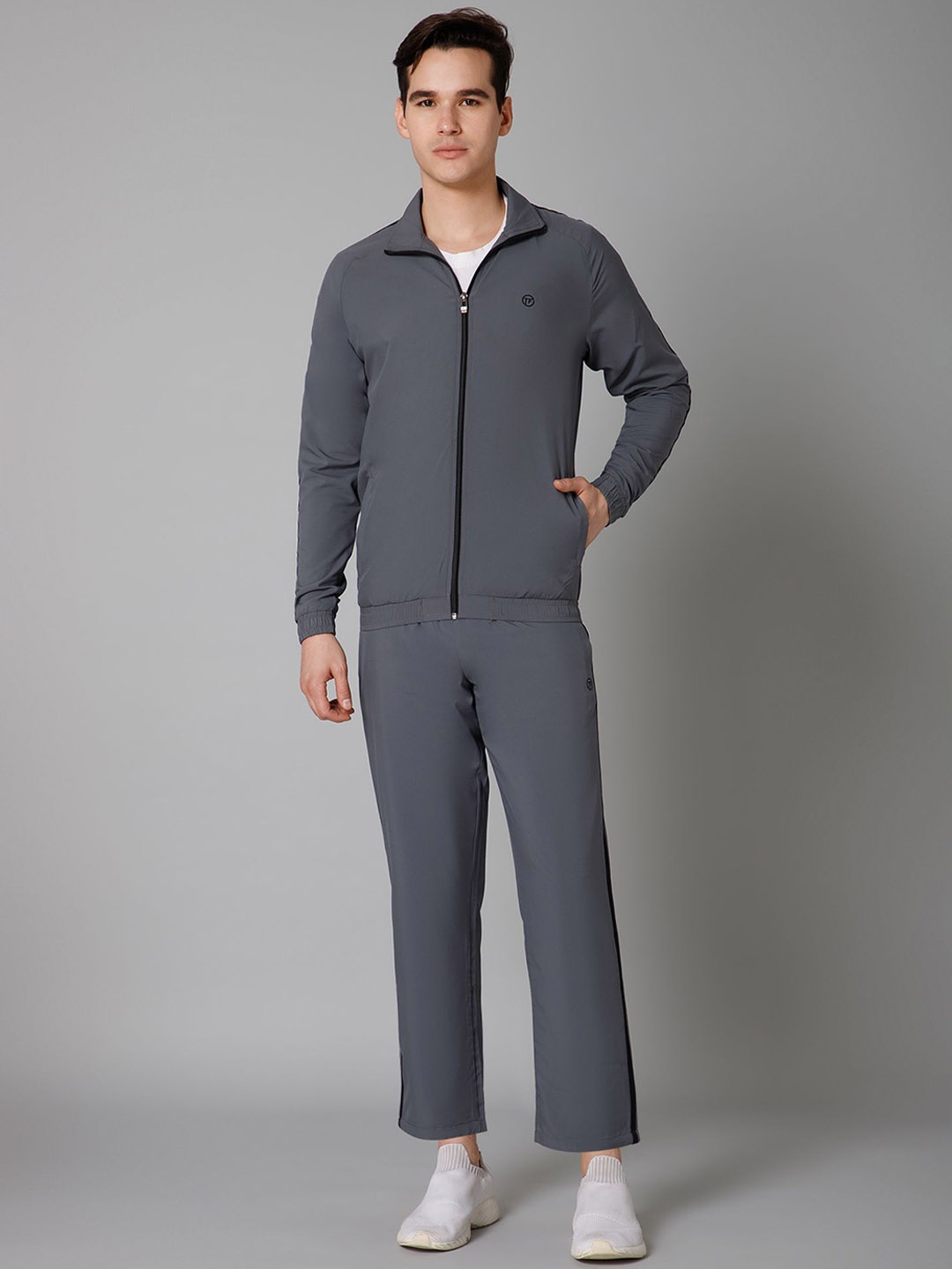 

TURNFIT Men Mock Collar Tracksuits, Grey