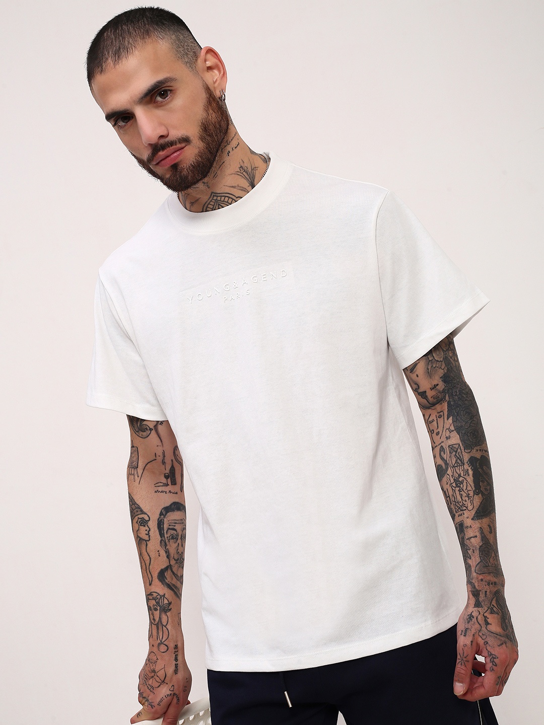 

SHOWOFF Men Solid Typography Embosed Relaxed Fit Cotton T-shirt, White