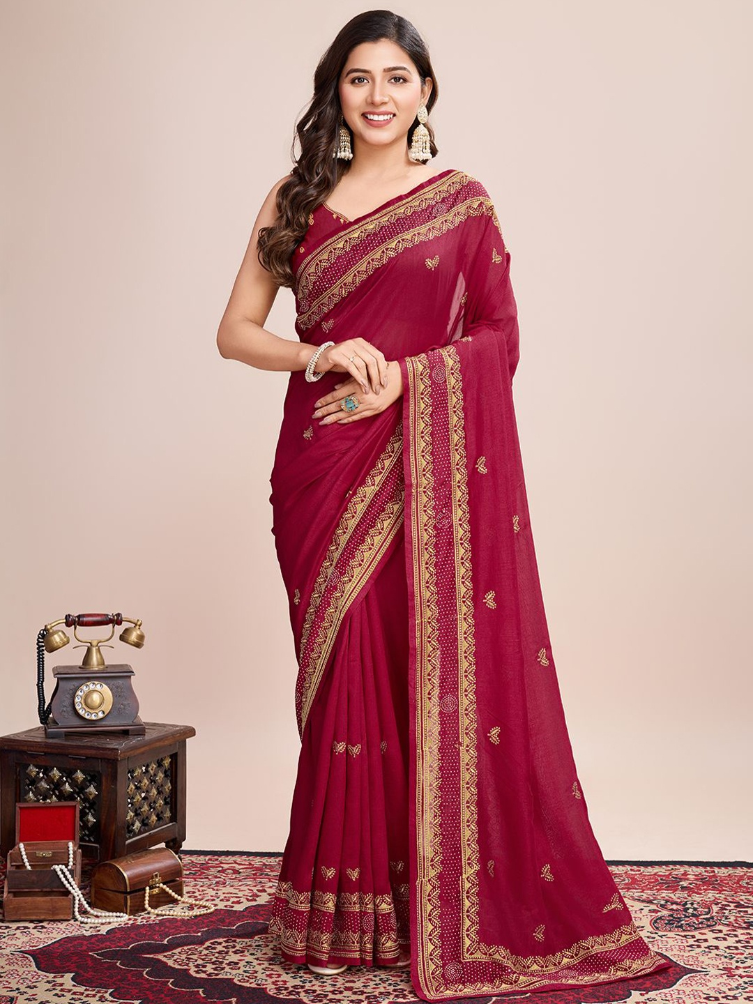 

VARNI FABRICS Floral Beads and Stones Pure Silk Saree, Red
