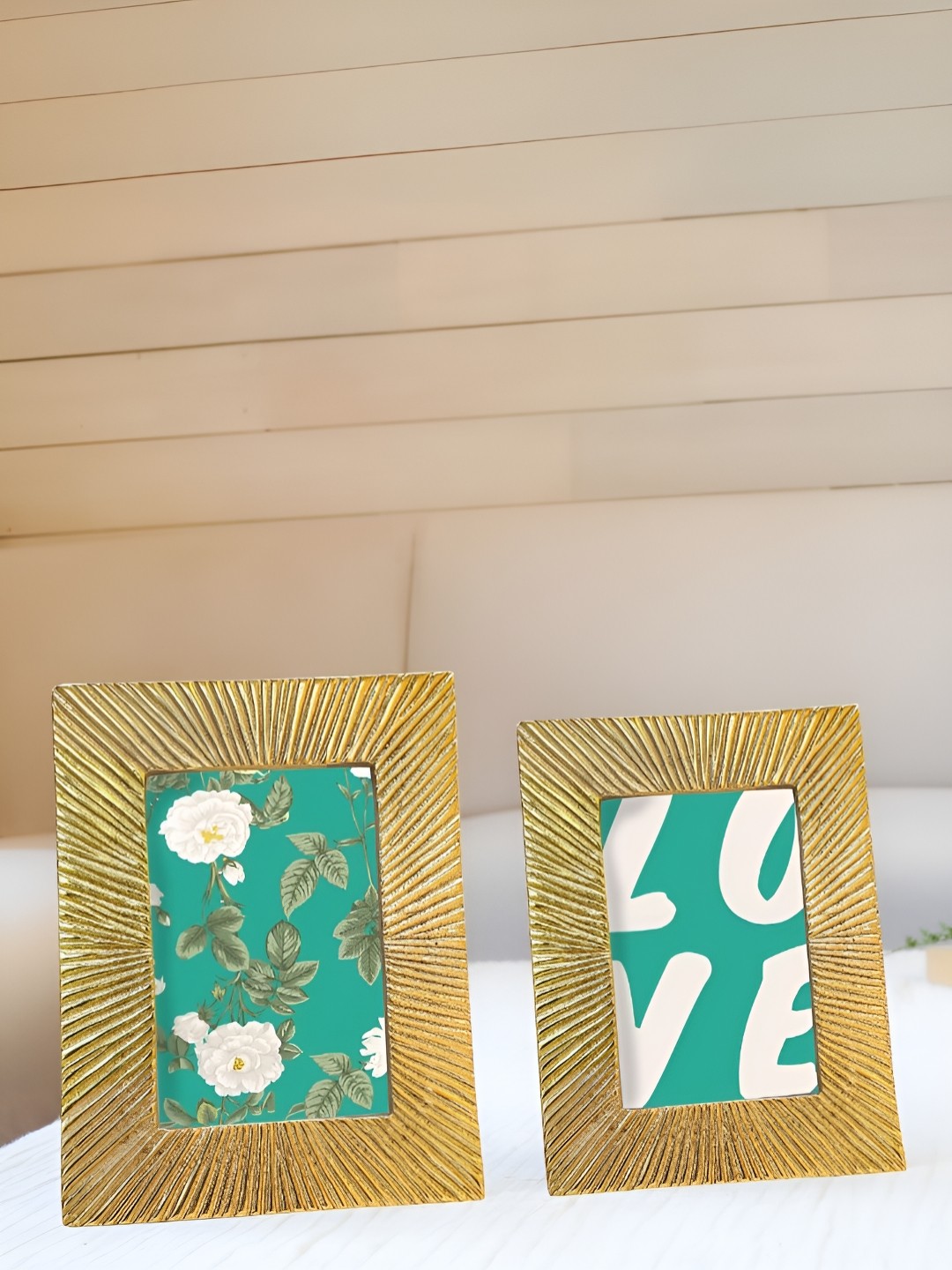 

BEHOMA Gold-Toned 2 Pieces Textured Metal Table Photo Frames