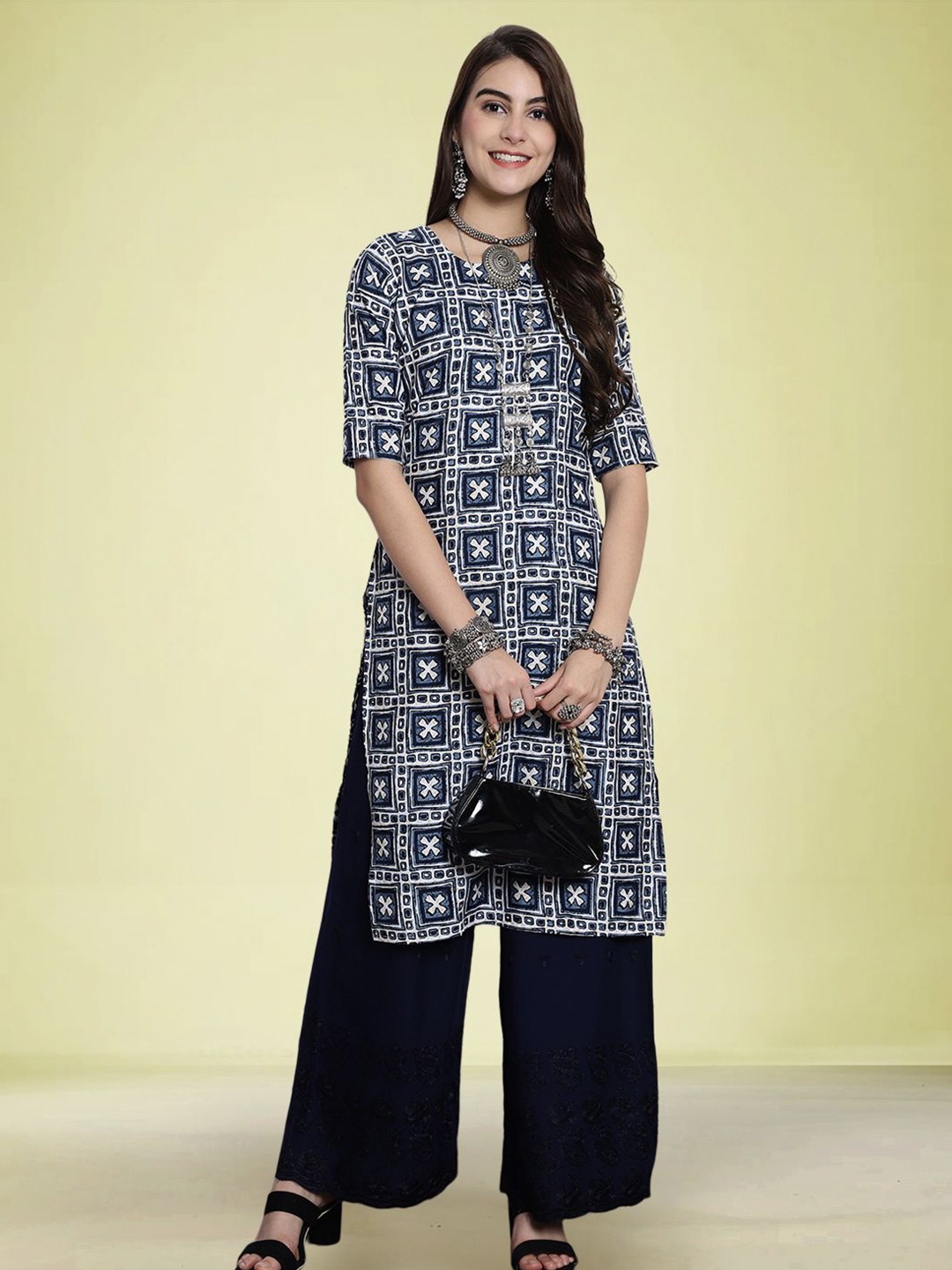 

Moda Rapido Ethnic Motifs Printed Round Neck Straight Kurta, Navy blue