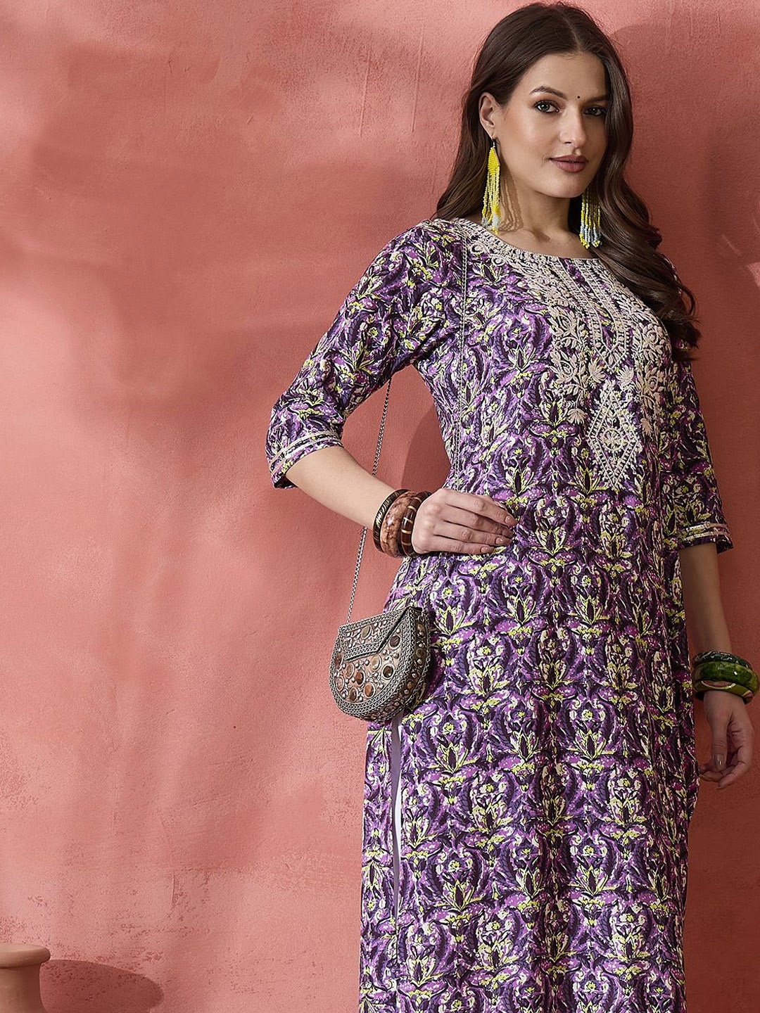 

Sangria Purple Floral Printed Round Neck Embroidered Straight Kurta