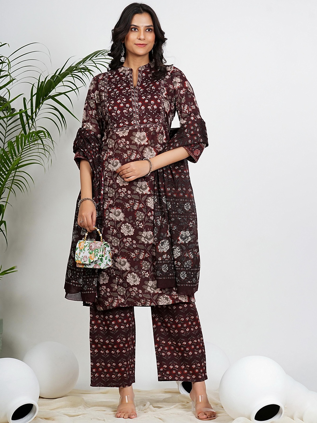 

Vbuyz Women Floral Printed Regular Sequinned Pure Cotton Kurta with Trousers & With Dupatta, Maroon