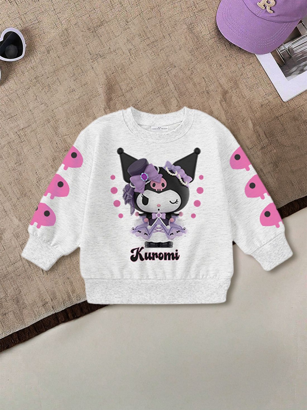 

FOREVER FRIDAY Girls Sweatshirt, Grey