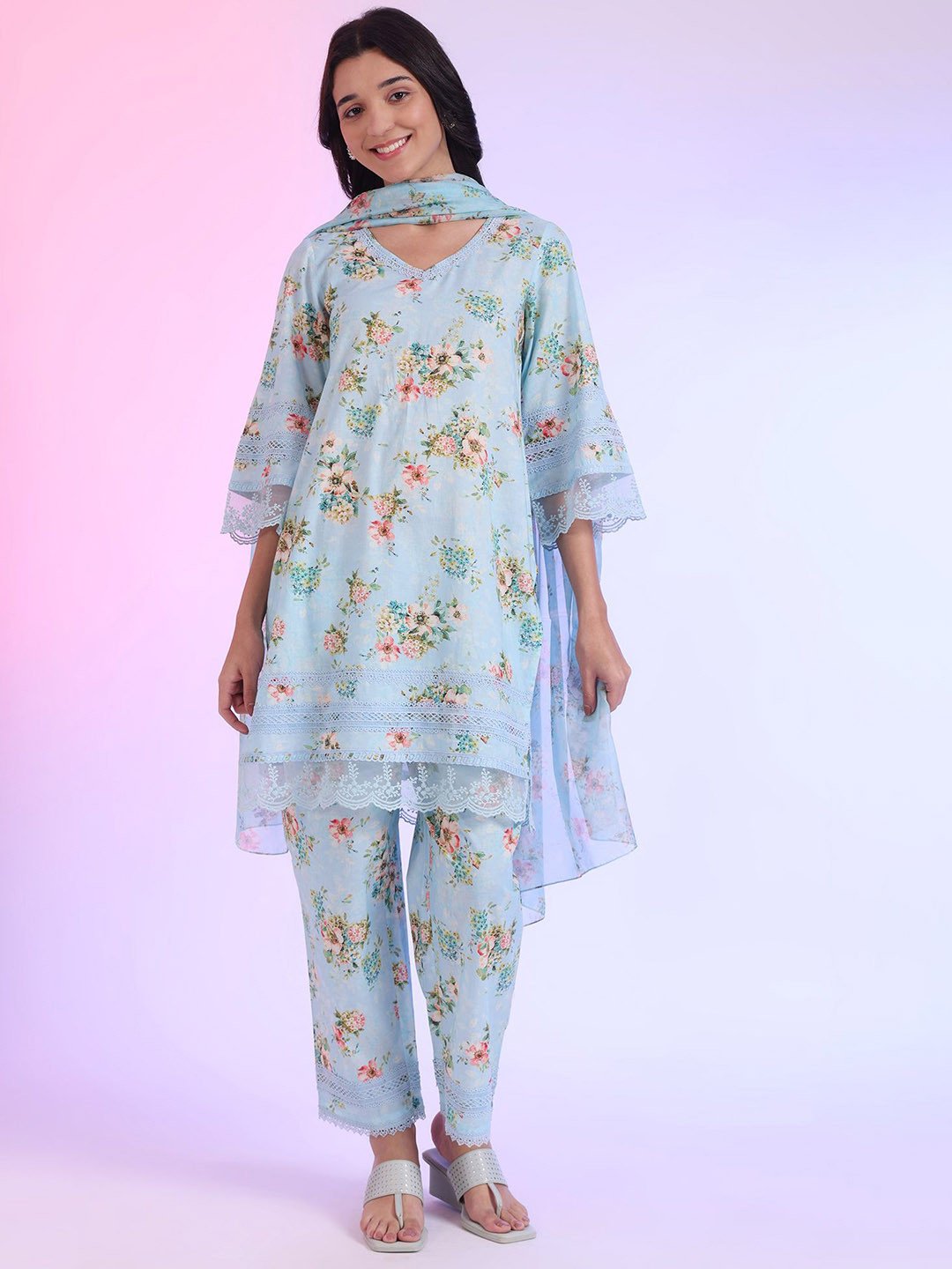 

AURELIA Floral Printed V-Neck Straight Kurta With Palazzos And Dupatta, Blue