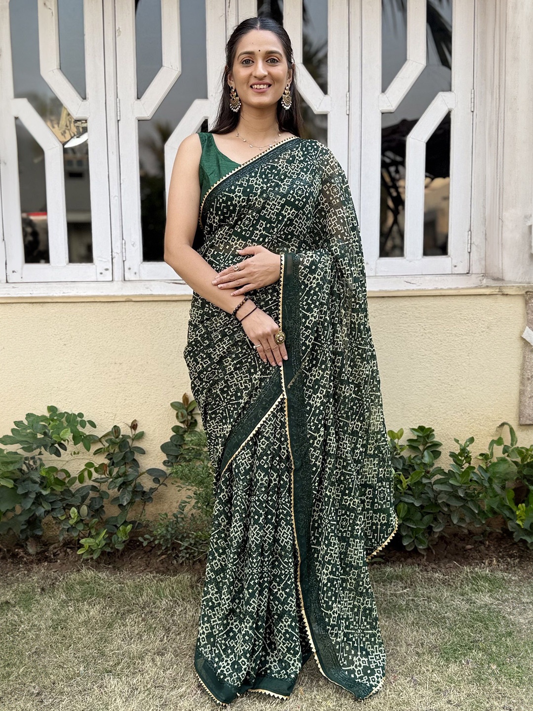 

JULEE Ethnic Motifs Printed Pure Chiffon Saree With Gotta Patti, Olive