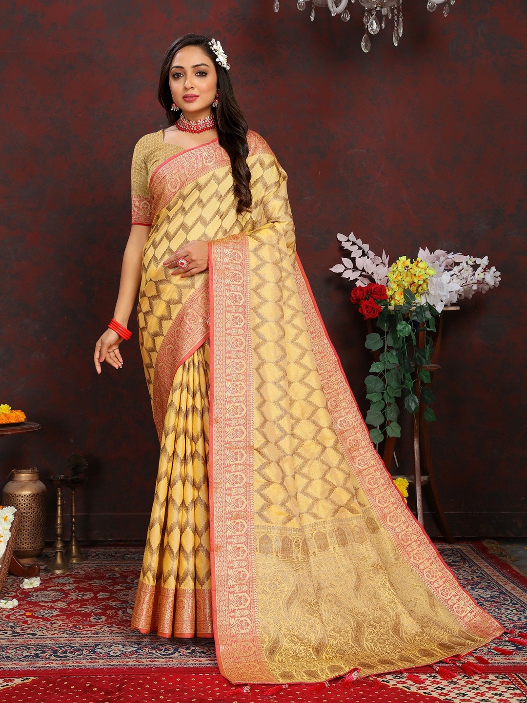 

LeeliPeeri Designer Ethnic Motifs Zari Silk Blend Saree, Yellow
