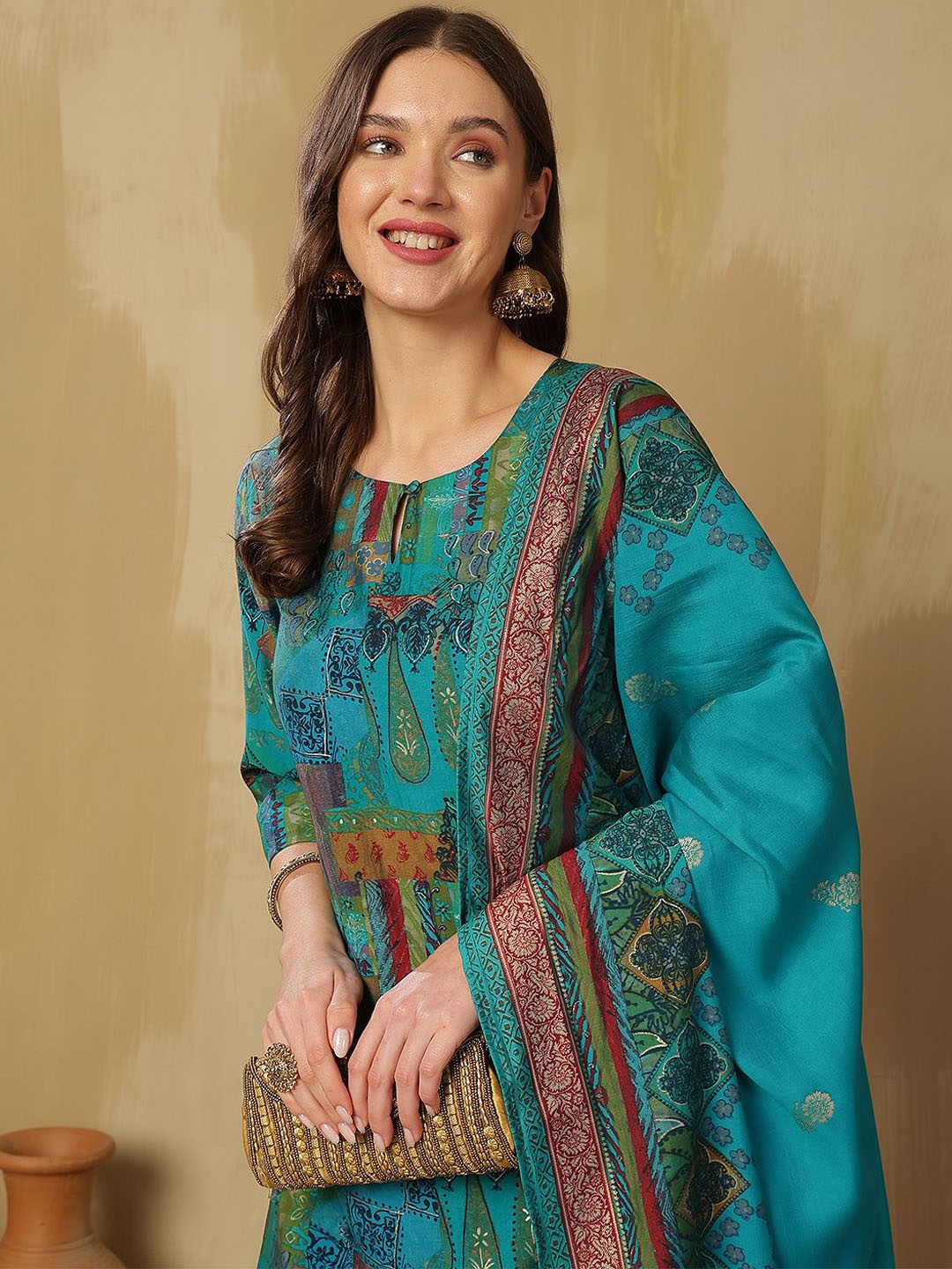 

Anouk Women Floral Printed Regular Pure Silk Kurta with Trousers & With Dupatta, Turquoise blue