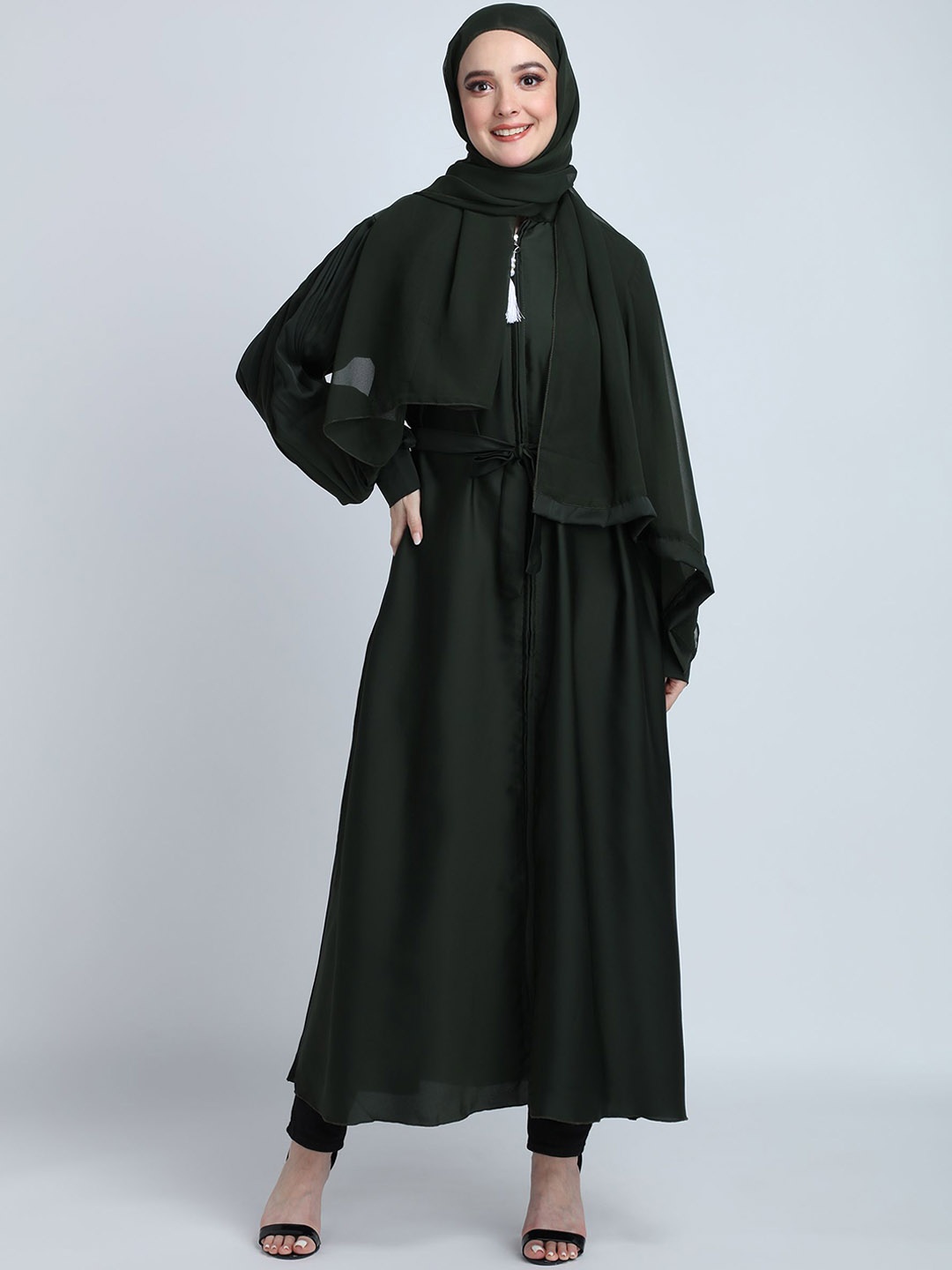 

BROKE BRAND Round Neck Zipper Abaya With Pleated Sleeves & Waist Belt, Olive