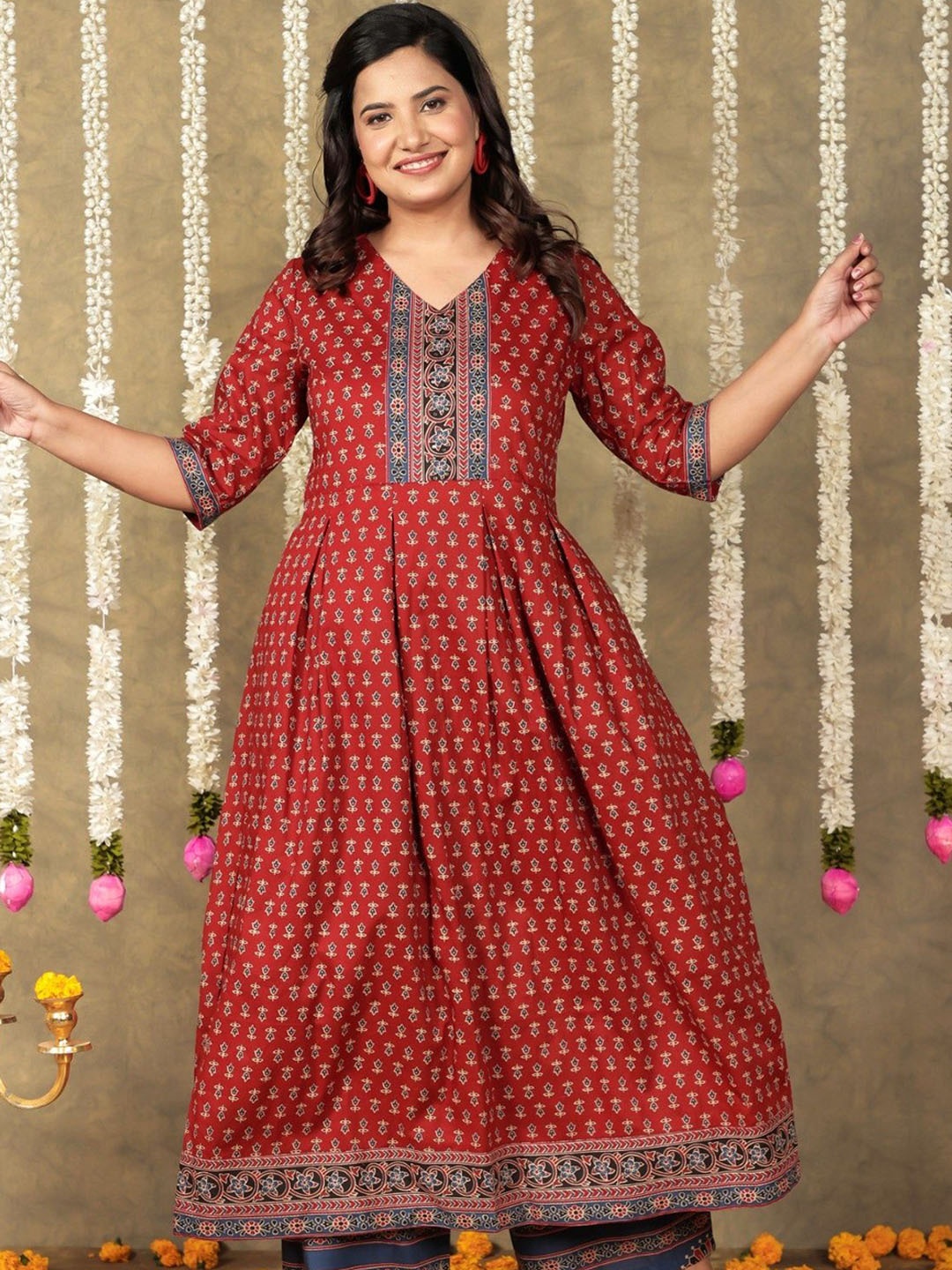 

Aramya Floral Printed V-Neck Cotton A-Line Kurta, Red