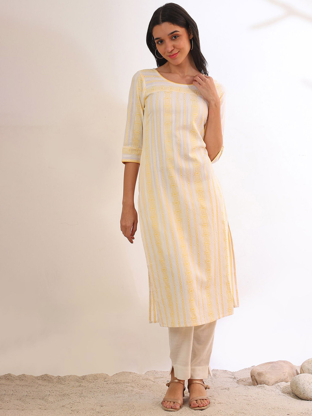 

AURELIa Striped Round Neck Thread Work Straight Kurta, Yellow