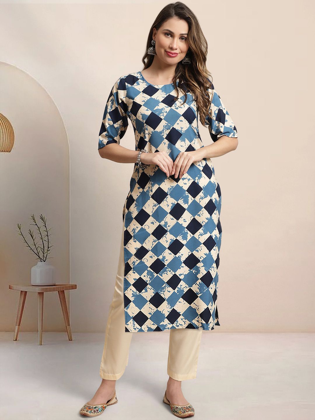 

Moda Rapido Checked Round Neck Straight Kurta With Trouser, Blue