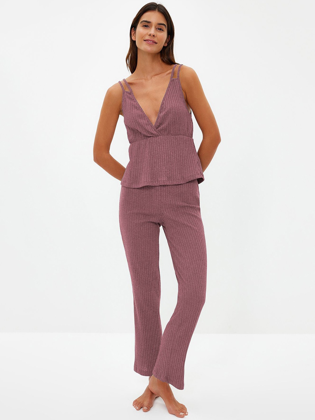 

Trendyol Women Striped Night suit, Mauve