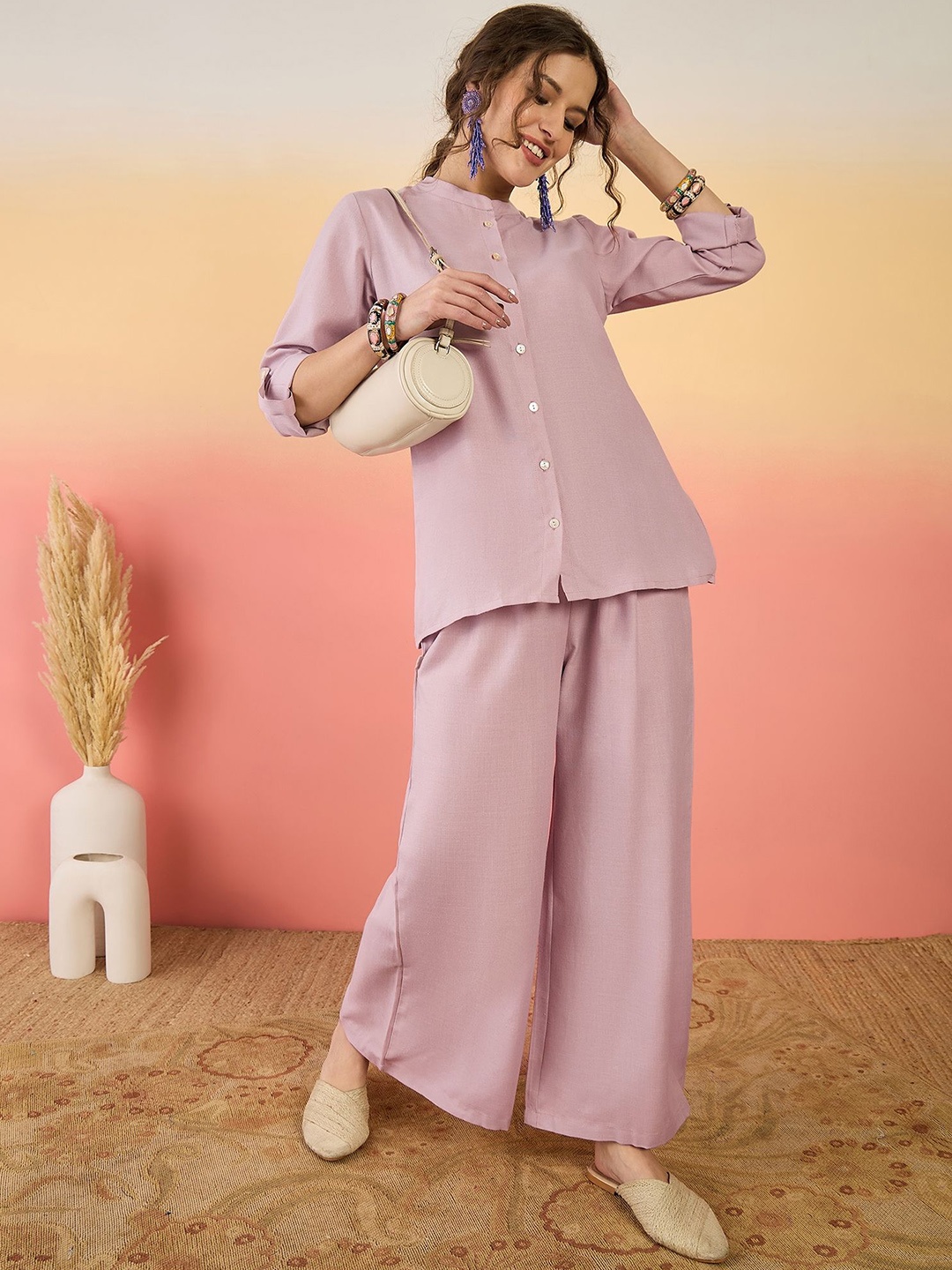 

Sangria Pink Mandarin Collar Shirt With Palazzo, Lavender